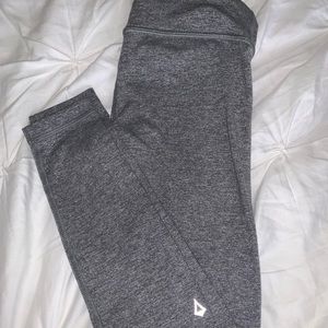 grey ivivva leggings